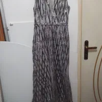 پیراهن مجلسی|لباس|میانه, |دیوار