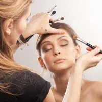 جذب نیرو لاین میکاپ و بقیه لاین های سالن زیبایی