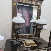 آینه وکنسول و شمعدانی کاملا سالم