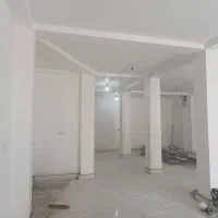 یک مغازه ی سه دهنه بزرگ ابتدای بلوار کلینک