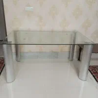 میز بزرگ رویه شیشه ای