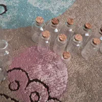 شیشه های درب پنبه ای