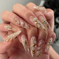 اموزش کاشت ناخن