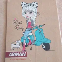 یک عدد کلاسور یا کلر بوک نو سالم تمیز