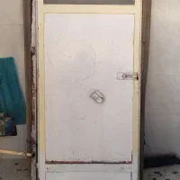 درب اهنی با چارچوب