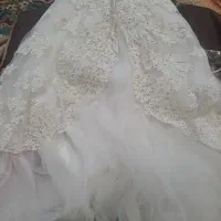 دوتا لباس عروس|لباس|اراک, |دیوار