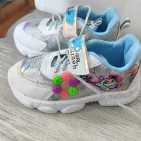 کفش بچگانه نو