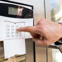 نصب دوربین و دزدگیر|خدمات پیشه و مهارت|سمنان, |دیوار