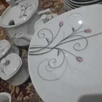 سرویس ۱۸ نفره پردیس در حد نو