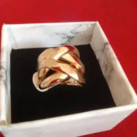 انگشتر مشابه طلا