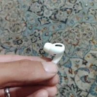 ایرپاد پرو تک گوش راست