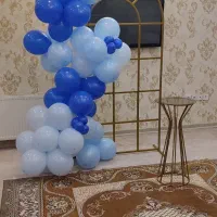 بادکنک آرایی  و ماشین عروس و دسته گل