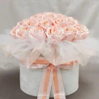 گل رز ربانی باکس و دست گل