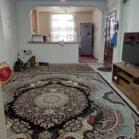 65متر 2 خواب پارکینگ دار خوش نقشه سالن مربع