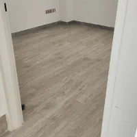 نصاب انواع کفپوش و پارکت و لمینت و قرنیز|خدمات پیشه و مهارت|بوشهر, |دیوار