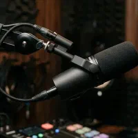 گوینده انگلیسی می‌خوام