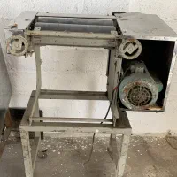 تنور و خمیر پهن کنو پیشخوان