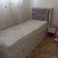 یک عدد تشک خوب و تخته خواب ام دی آف و کمد ام دی اف|تشک تختخواب|شاهین‌شهر, عطار|دیوار