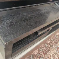 میز زیر تلویزیون