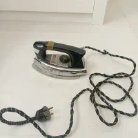 اتو قدیمی.اتو|اتو و لوازم اتو|مشهد, چهارچشمه|دیوار