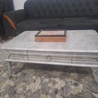 میز جلو مبلی کاملا سالم