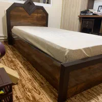 تخت ۱ نفره + تشک|تخت و سرویس خواب|رشت, فخب|دیوار