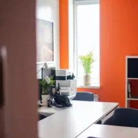 راهنمایی کنید خانم هستم