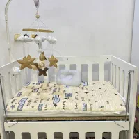 تخت کنار مادر با آویز|تخت و صندلی بچه|دزفول, |دیوار