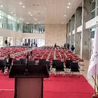 اجاره تجهیزات نمایشگاهی تلویزیون راه بند