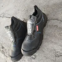 کفش کار|کیف، کفش، کمربند|جیرفت, |دیوار