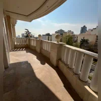 ۲۵۵متر/۳جهت نوروچشم انداز/۸پارکینگ/فروشنده واقعی/