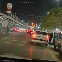 راننده با ماشین  اتومات . سفر . مترجم عربی