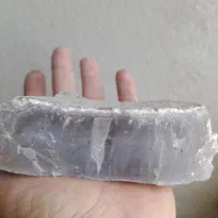 سنگهای عقیق وسنگهای گوی شکل باستانی