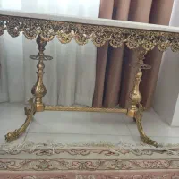 میز جلو‌مبلی برنجی