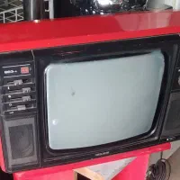 تلویزیون RTl و تلویزیون بیجینک|کلکسیون اشیاء عتیقه|قروه, |دیوار