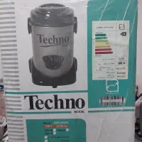 یک عدد جارو برقی تکنو مدل ۴۲۰۰