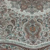 فرش بسیار تمیز و درحد