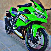 کاوزاکی نینجا زد ایکس25zx25RR4چهار سیلند غول پلاک