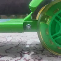 اسکوتر چرخ ژله ای|دوچرخه، اسکیت، اسکوتر|رشت, شهرک احمد خمینی|دیوار