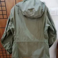 با عرضه آداب یک عدد اورکود سالم به فروش می‌رسد|لباس|رودهن, |دیوار