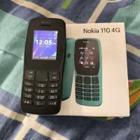 دوعدد گوشی نوکیا۱۱۰ همراه با کارتون و شارژر.