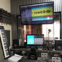 آموزشگاه موسیقی گیتار پیانو هنگ درام آواز سنتور