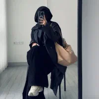 بارونی بلند مشکی|لباس|شیراز, ستارخان|دیوار