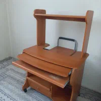 میز کامپیوتر و تحریر
