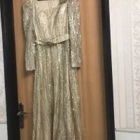 دو عدد لباس مجلسی|لباس|قم, شاه سید علی|دیوار