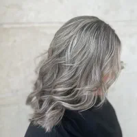 جذب مدل رنگ و لایت|خدمات آرایشگری و زیبایی|شیراز, محراب|دیوار