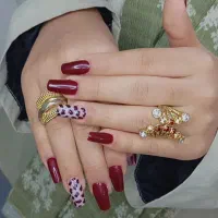 خدمات کاشت ناخن