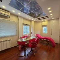 فروش میز ناخن و تخت موجی کاملا نو