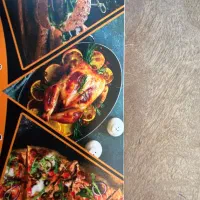 کارگر ساده  در فست فود و مرغ بریان