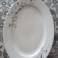 سرویس چینی ۱۲نفره نو و  شیرینی خوری دوطبقه|ظروف سرو و پذیرایی|شاهین‌شهر, مورچه خورت|دیوار